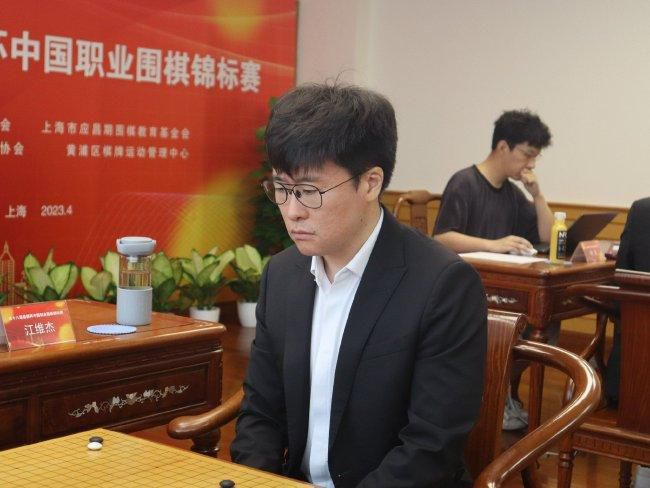 女演员的胸